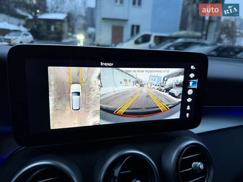 Mercedes-Benz GLC-Class 2022