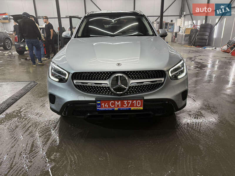 Mercedes-Benz GLC-Class 2022