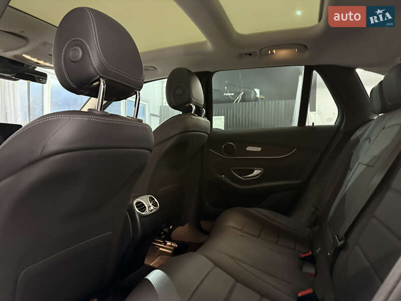 Mercedes-Benz GLC-Class 2022