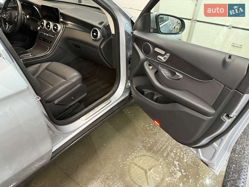 Mercedes-Benz GLC-Class 2022