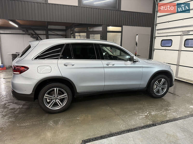 Mercedes-Benz GLC-Class 2022