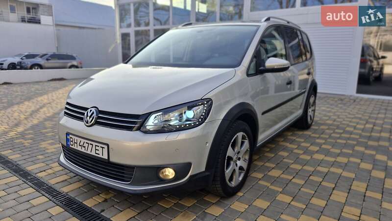 Volkswagen Touran 2011