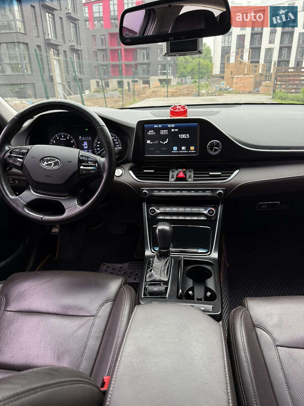 Hyundai Grandeur 2017