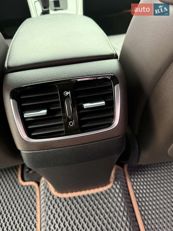 Hyundai Grandeur 2017