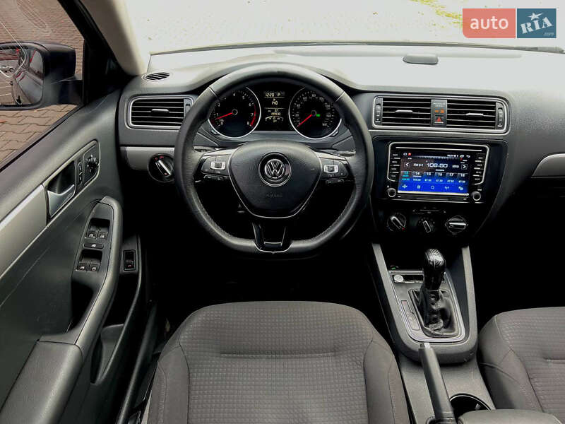 Volkswagen Jetta 2014