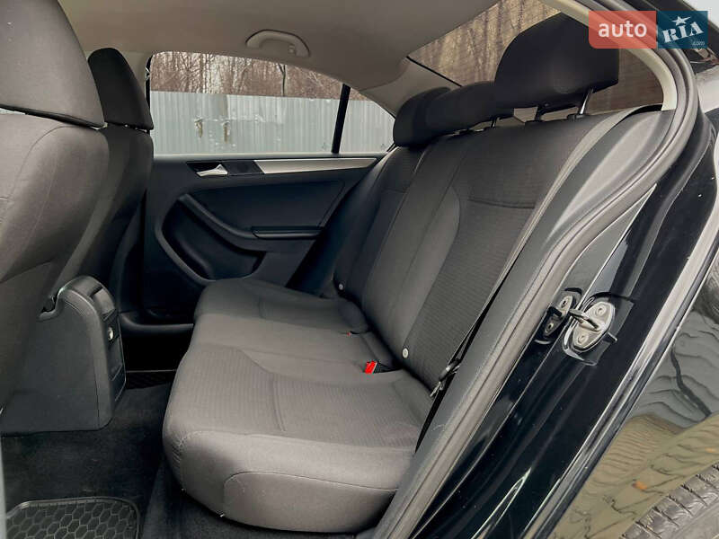 Volkswagen Jetta 2014