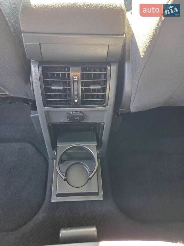 Volkswagen Touran 2014