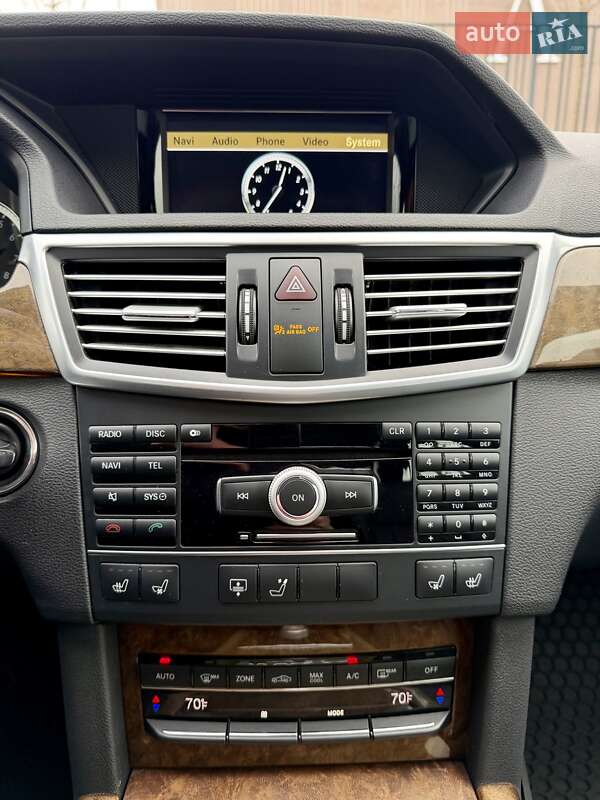 Mercedes-Benz E-Class 2010