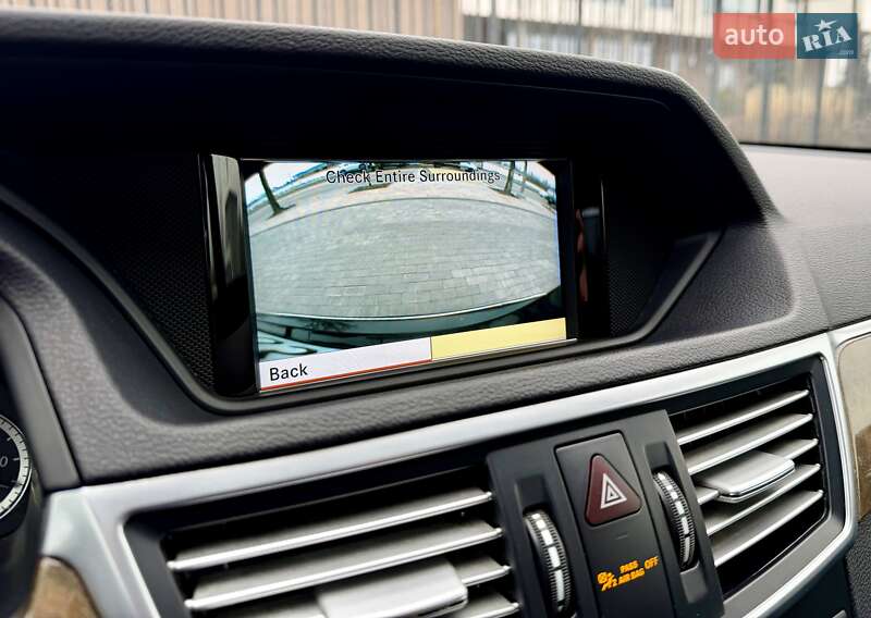 Mercedes-Benz E-Class 2010