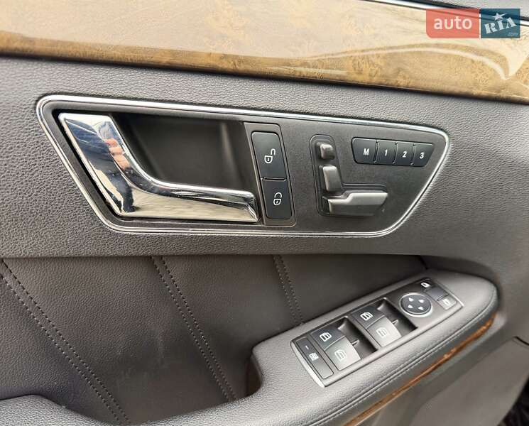 Mercedes-Benz E-Class 2010