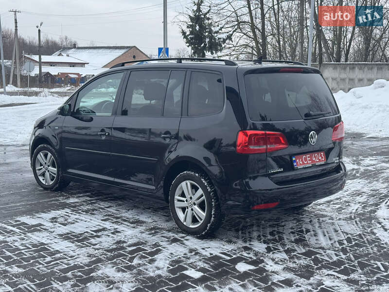 Volkswagen Touran 2012