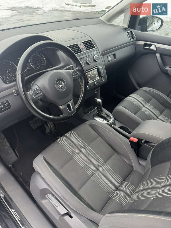 Volkswagen Touran 2012