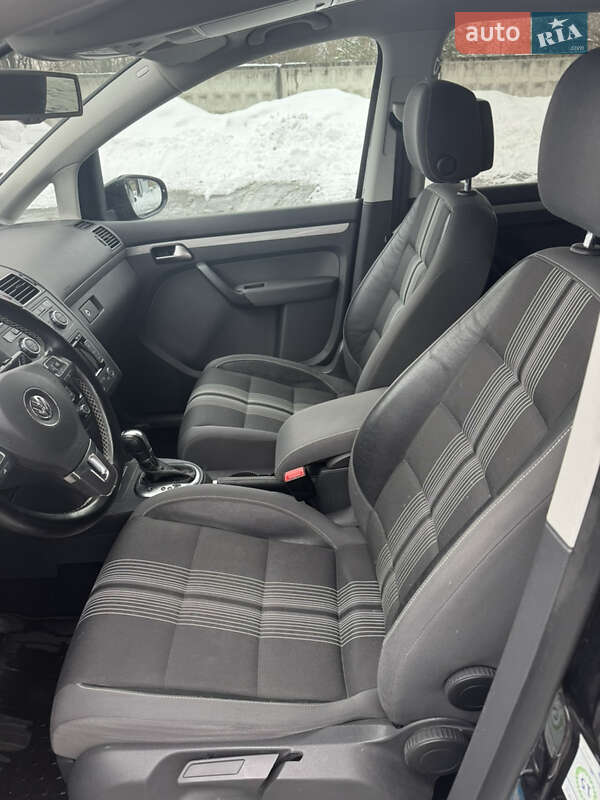 Volkswagen Touran 2012