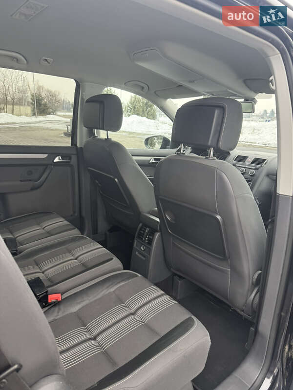 Volkswagen Touran 2012