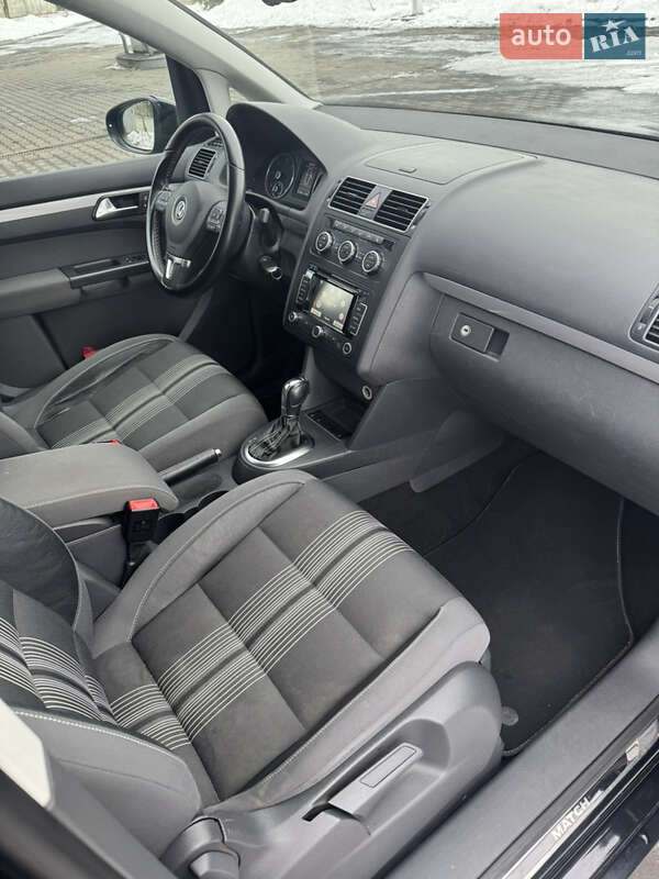 Volkswagen Touran 2012