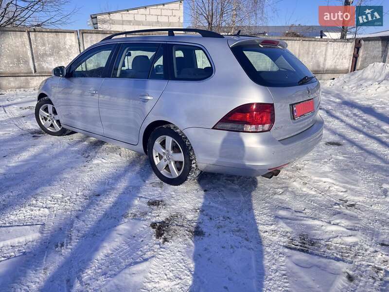 Volkswagen Golf 2011