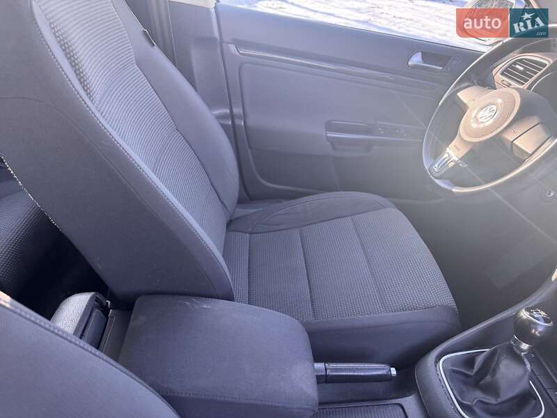 Volkswagen Golf 2011