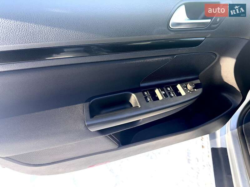 Volkswagen Golf 2011