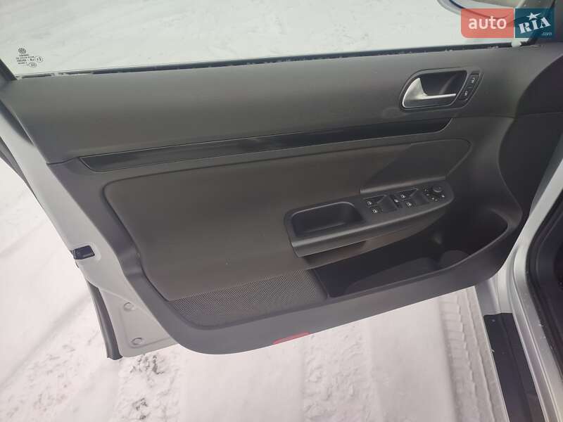 Volkswagen Golf 2011