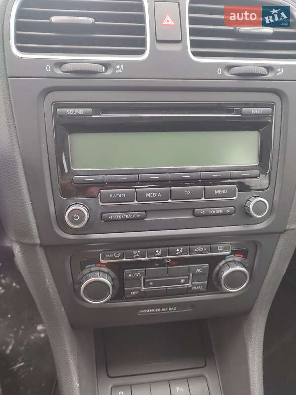 Volkswagen Golf 2011