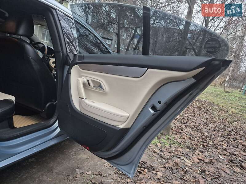 Volkswagen CC / Passat CC 2011