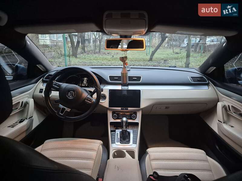 Volkswagen CC / Passat CC 2011