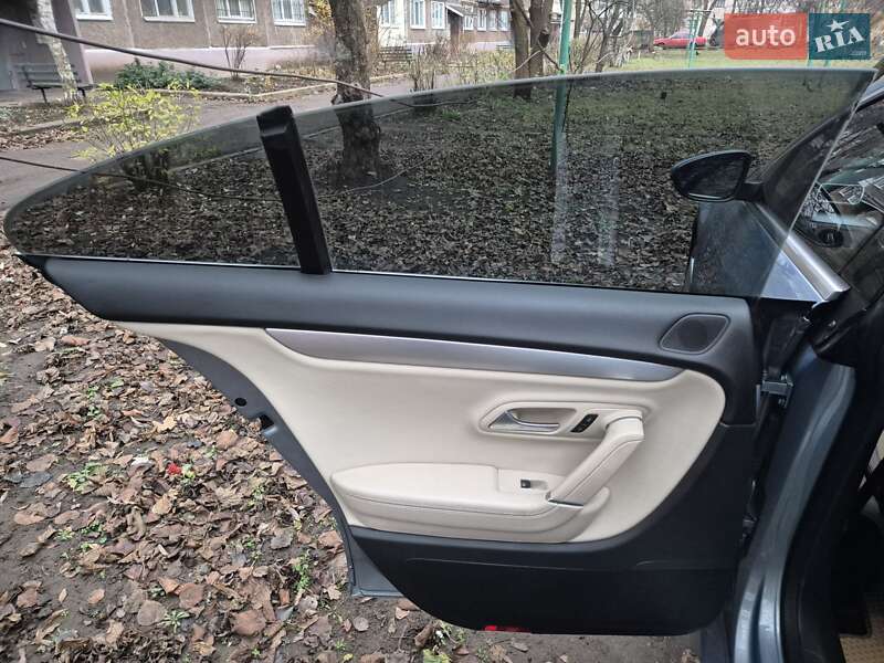 Volkswagen CC / Passat CC 2011