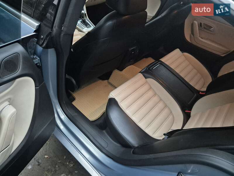 Volkswagen CC / Passat CC 2011