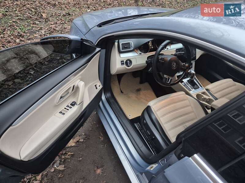 Volkswagen CC / Passat CC 2011