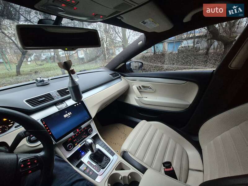 Volkswagen CC / Passat CC 2011