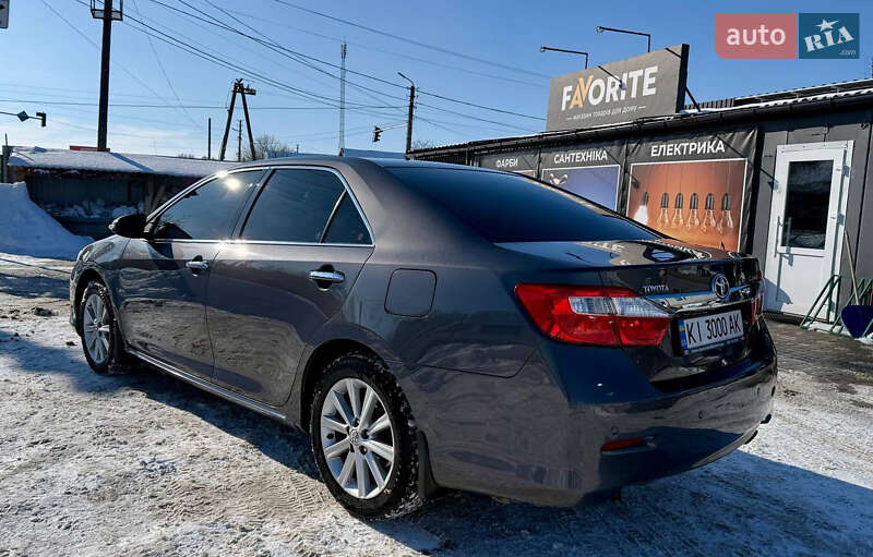 Toyota Camry 2012