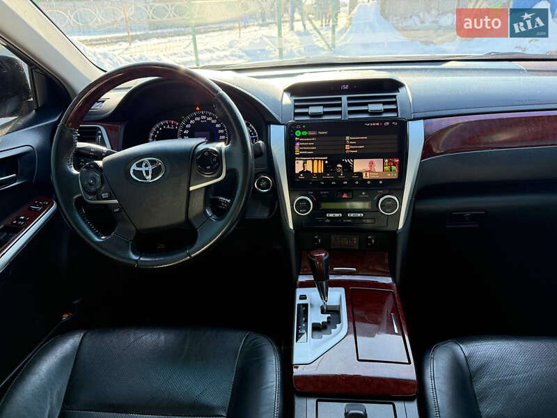Toyota Camry 2012