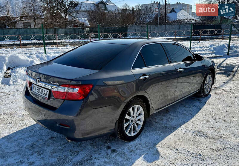 Toyota Camry 2012