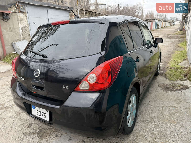 Nissan TIIDA 2008