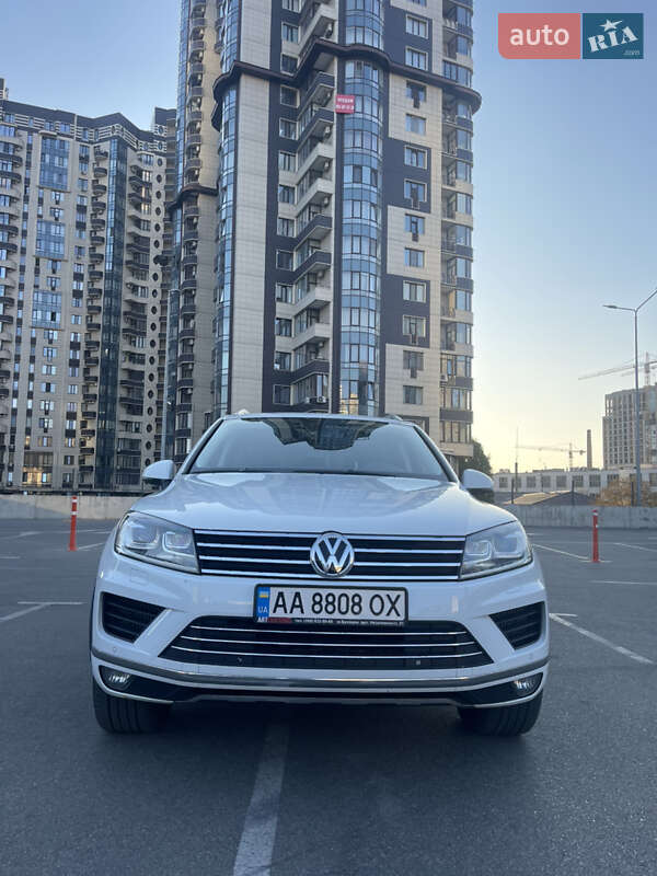 Volkswagen Touareg 2015