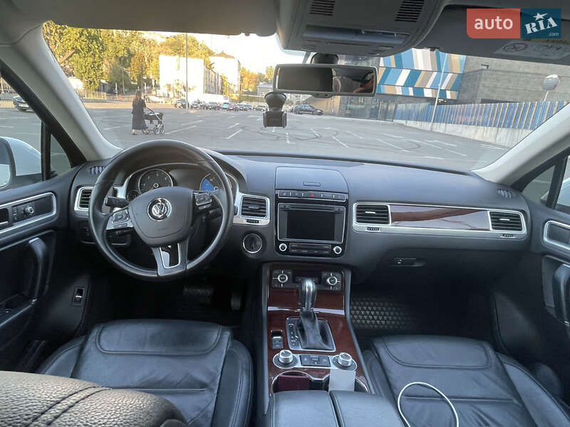 Volkswagen Touareg 2015