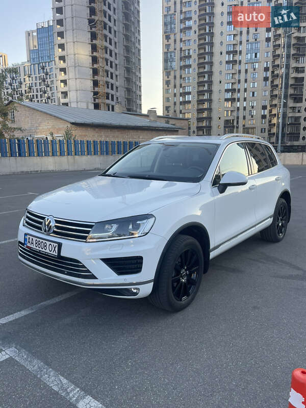 Volkswagen Touareg 2015