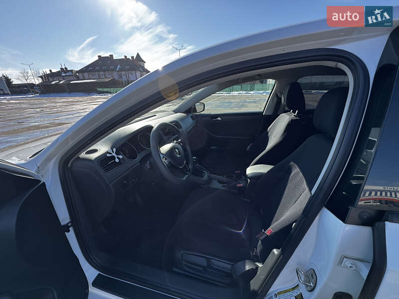 Volkswagen Jetta 2016