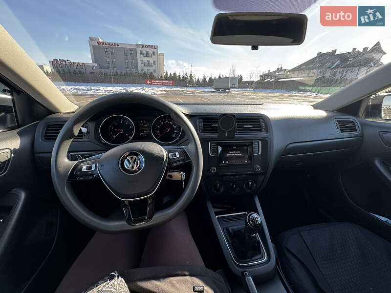 Volkswagen Jetta 2016