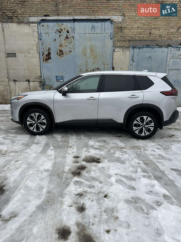 Nissan Rogue 2021