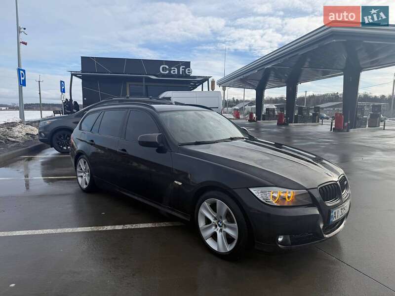 BMW 3 Series 2010