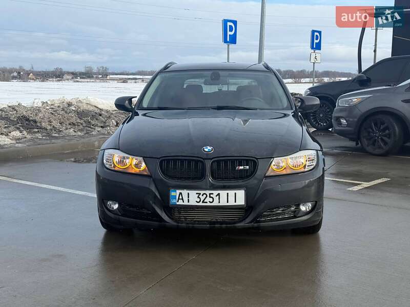 BMW 3 Series 2010