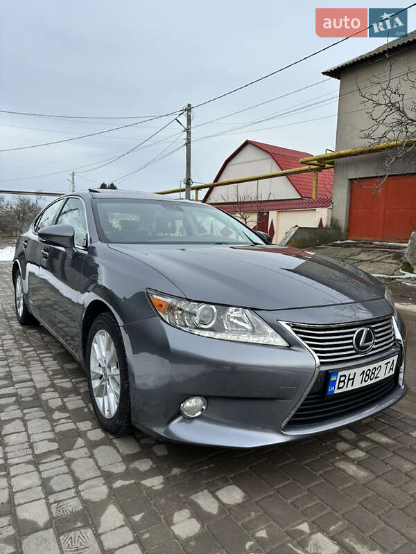 Lexus ES 2013