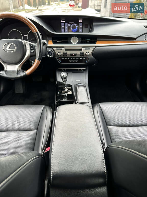 Lexus ES 2013