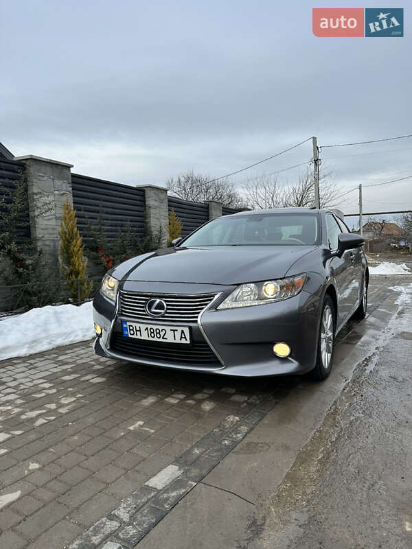 Lexus ES 2013