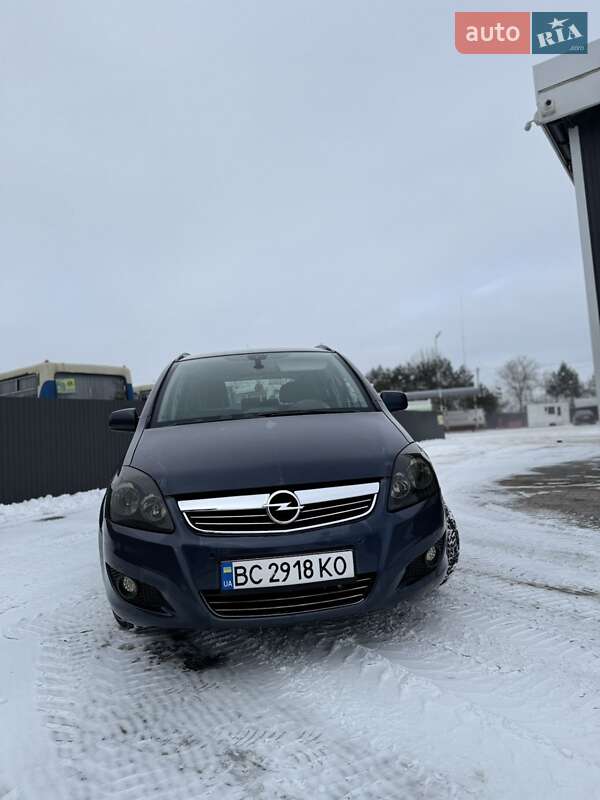Opel Zafira 2010