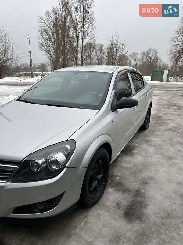Opel Astra 2008