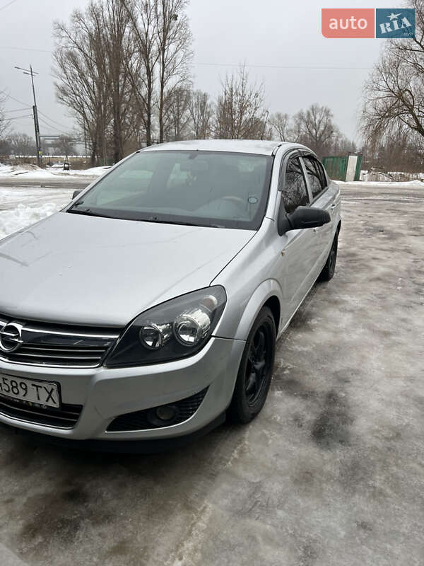 Opel Astra 2008