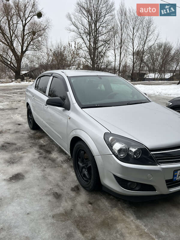 Opel Astra 2008