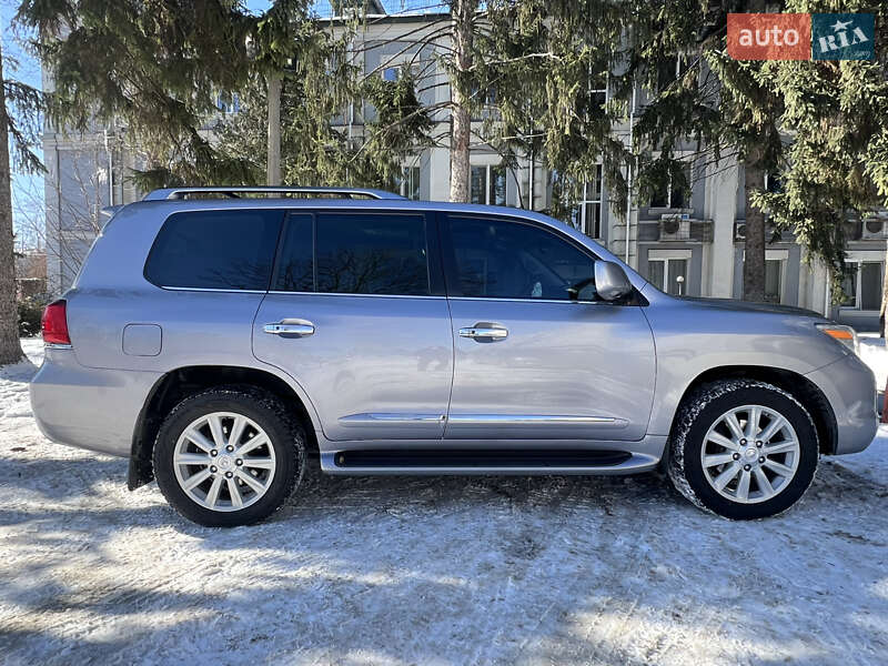 Lexus LX 2008